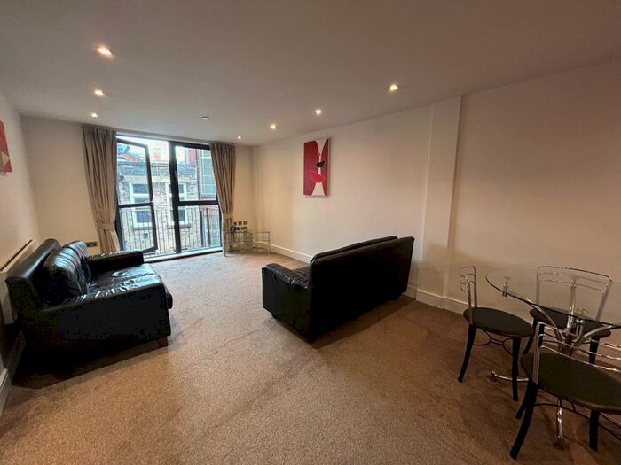 2 Bedroom Apartment To Rent In The Ropewalk, Nottingham, NG1