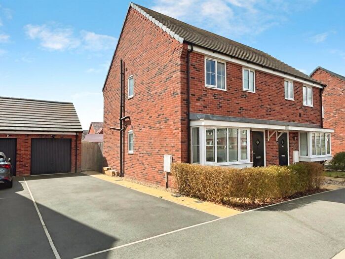3 Bedroom Semi-Detached House For Sale In Fincham Drive, Crowland, Peterborough, PE6