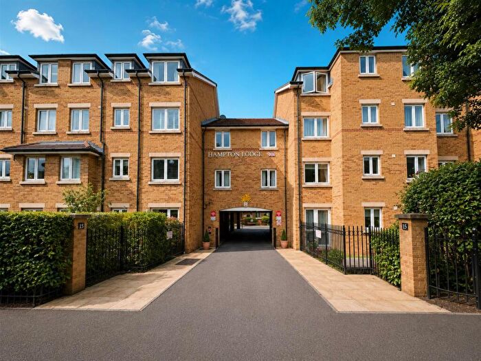2 Bedroom Retirement Property For Sale In Hampton Lodge, Cavendish Road, South Sutton, SM2