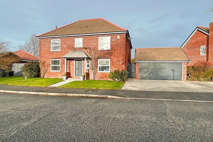 4 Bedroom Detached House For Sale In Needham Drive, Cranage, CW4