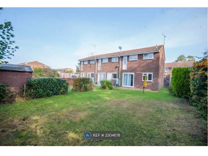 3 Bedroom End Of Terrace House To Rent In Wallflower Court, Chelmsford, CM1