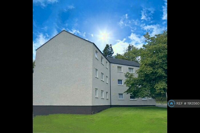 3 Bedroom Flat To Rent In Tarbolton Road, Cumbernauld, Glasgow, G67