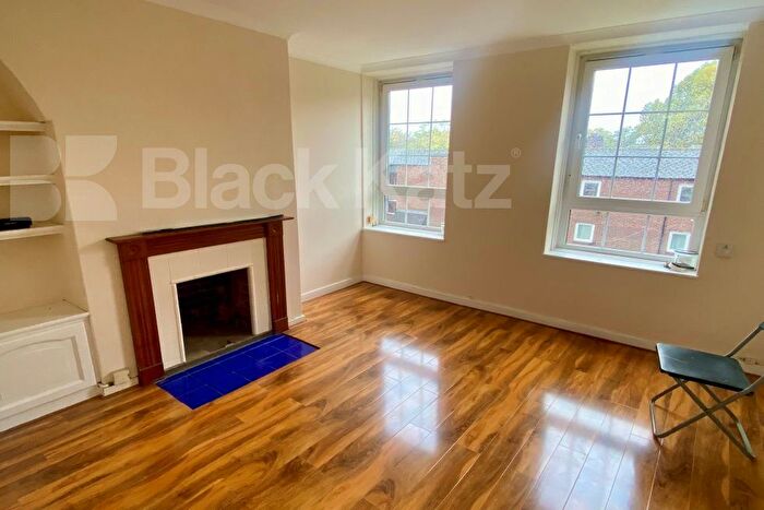 2 Bedroom Flat To Rent In Tabard Street, London Bridge, SE1