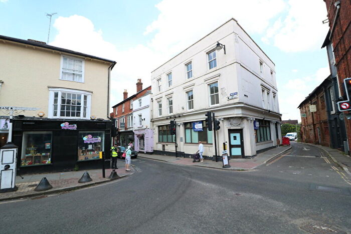 1 Bedroom Apartment To Rent In West Street, Dorking, RH4