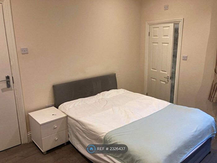 Studio To Rent In Brook Street, Luton, LU3