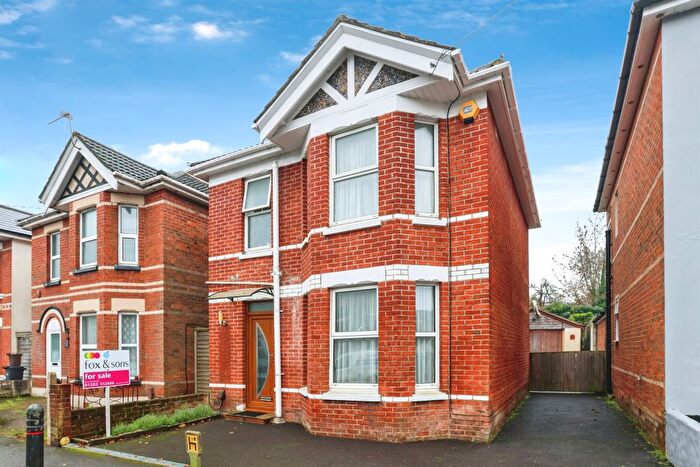 3 Bedroom Detached House For Sale In Green Road, Bournemouth, BH9