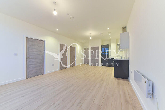 2 Bedroom Apartment To Rent In Bayard Apartments, Broadway, PE1