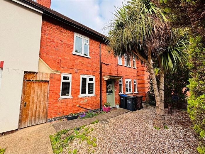 3 Bedroom Terraced House For Sale In Carlton Road, Kingsley, Northampton, NN2