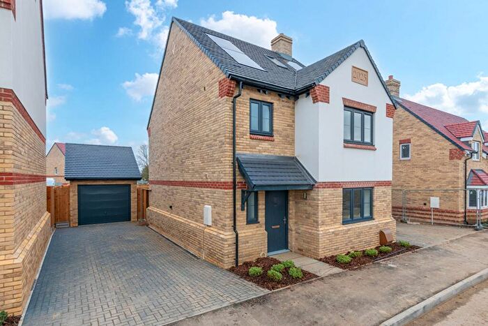 4 Bedroom Detached House For Sale In Fuller Way, Wootton, MK43