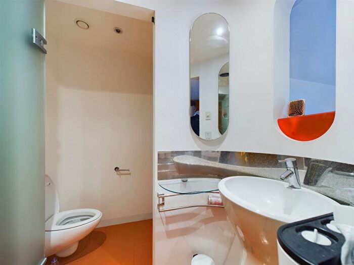 2 Bedroom Flat To Rent In Boulevard House, Regent Street, Brighton, BN1