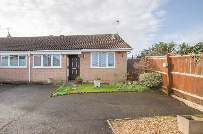 3 Bedroom Semi-Detached Bungalow For Sale In Bridges Drive, Downend, Bristol, BS16