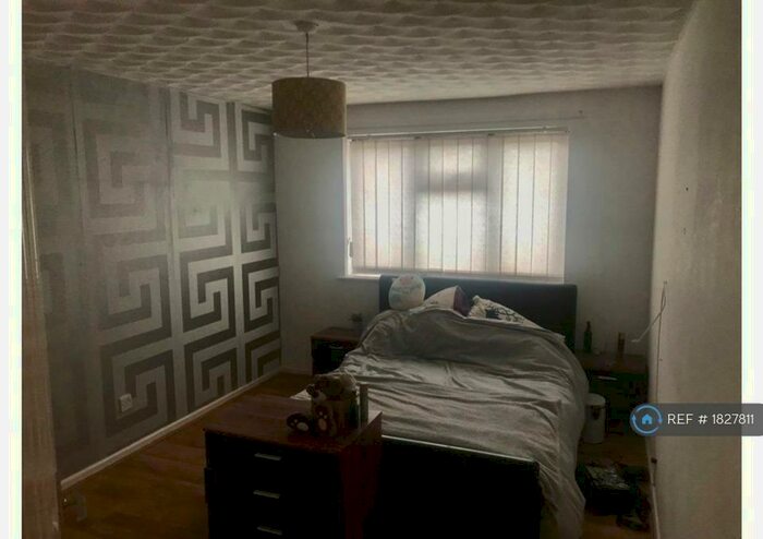 2 Bedroom Flat To Rent In Dorset Close, Bootle, L20