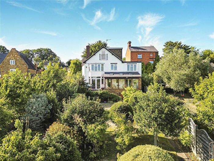 5 Bedroom Detached House For Sale In High Street, Flore, Northampton, Northamptonshire, NN7