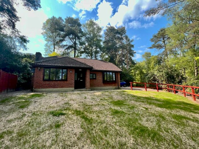 3 Bedroom Bungalow To Rent In New Forest Estate, Matchams, BH24