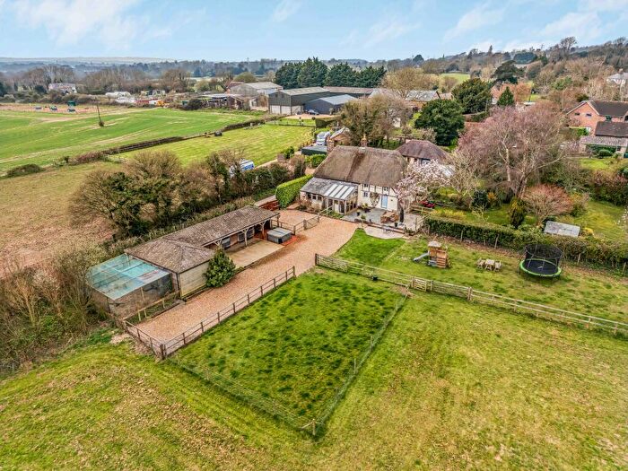 4 Bedroom Equestrian Facility For Sale In Fig Tree Cottage, Blendworth, Hampshire, PO8
