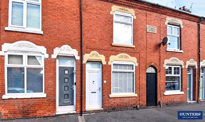 2 Bedroom Terraced House For Sale In Kirkdale Road, Wigston, LE18