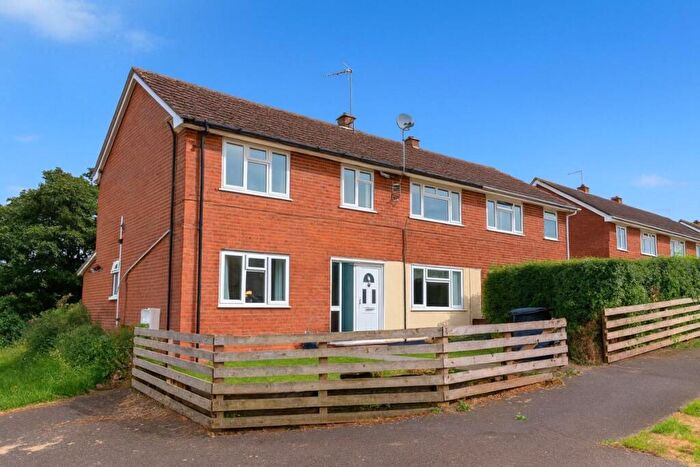 1 Bedroom Flat To Rent In Welles Road, HP13