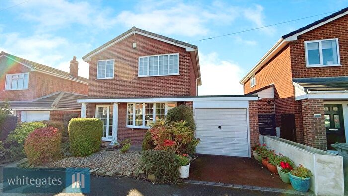 3 Bedroom Detached House For Sale In Howden Close, Darton, Barnsley, S75
