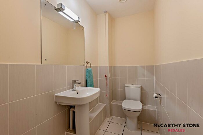 2 Bedroom Apartment For Sale In Sydney Court, Lansdown Road, Sidcup, DA14