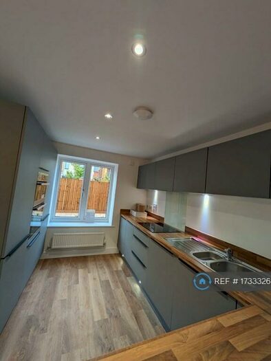 4 Bedroom Semi-Detached House To Rent In Bodycomb Street, Ebbsfleet Valley, Swanscombe, DA10