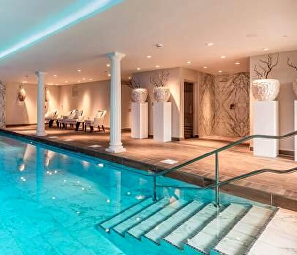 2 Bedroom Retirement Property For Sale In Walled Garden, Mortimer Drive, SO51