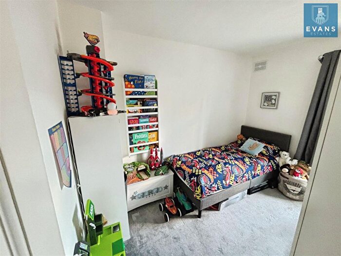 3 Bedroom Terraced House For Sale In Eastcotes, Tile Hill, Coventry, CV4