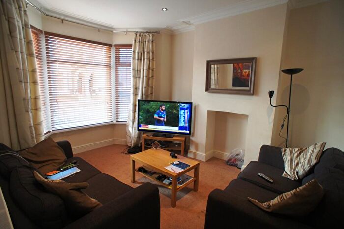 4 Bedroom Terraced House To Rent In Mackintosh Place, Roath, CF24