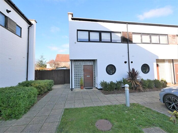2 Bedroom End Of Terrace House For Sale In Whitney Close, Ipswich, Suffolk, IP3