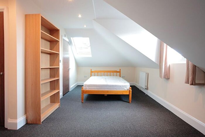 5 Bedroom Flat To Rent In Whiteladies Road, Bristol, BS8