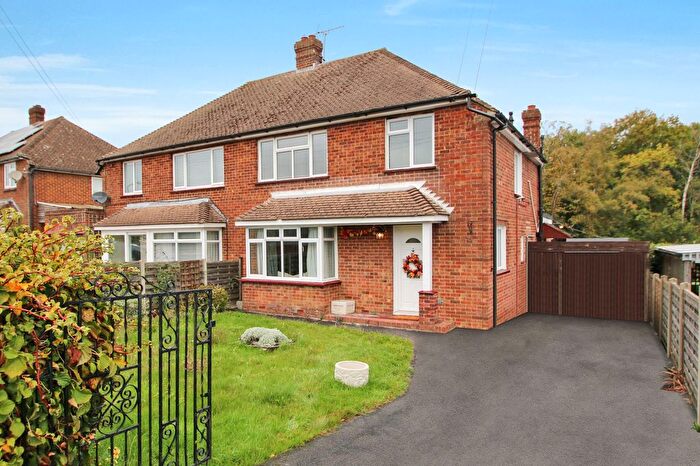 3 Bedroom Semi-Detached House For Sale In Heather Drive, St. Michaels, TN30