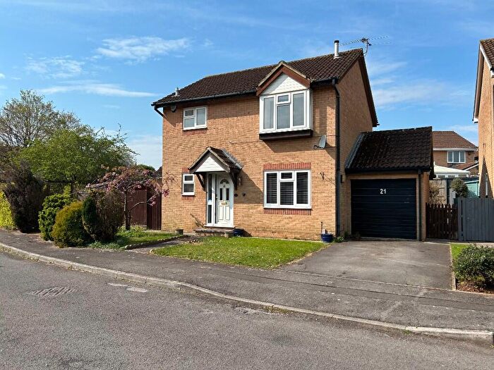 3 Bedroom Detached House To Rent In Isleys Court, BS30