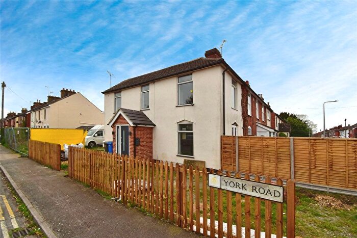 2 Bedroom End Terrace House To Rent In York Road, Ipswich, Suffolk, IP3