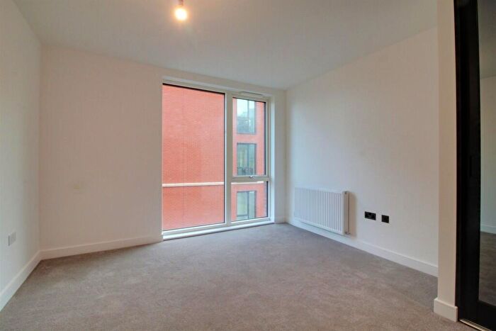 2 Bedroom Apartment To Rent In The Lancaster, Snow Hill Wharf, Shadwell Street, Birmingham, B4