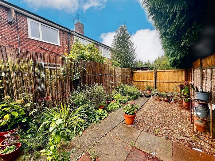 2 Bedroom Maisonette To Rent In Blagrave Close, Didcot, OX11