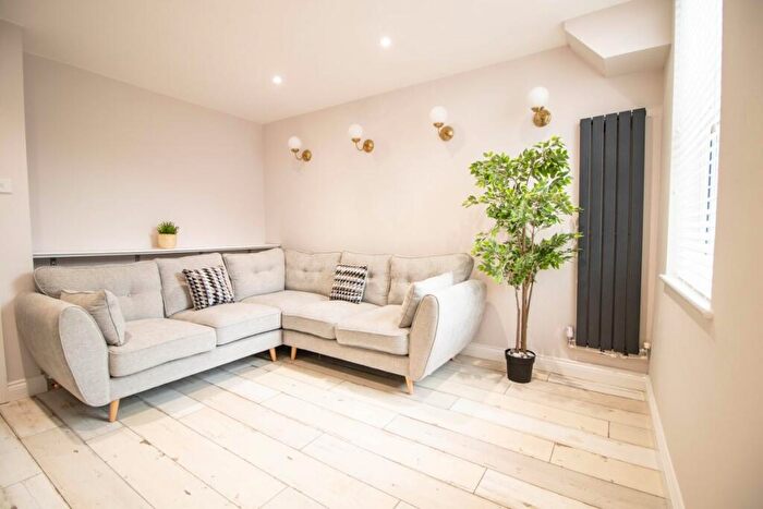 6 Bedroom Property To Rent In Dell Street, Liverpool, L7