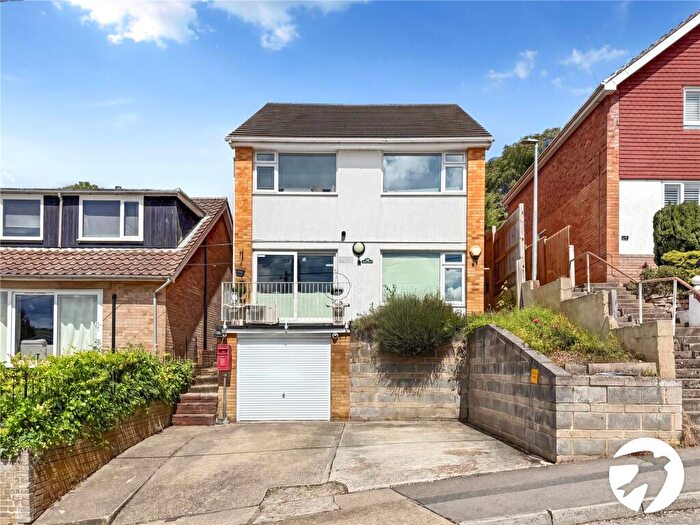 4 Bedroom Detached House For Sale In Prince Charles Avenue, Chatham, Kent, ME5