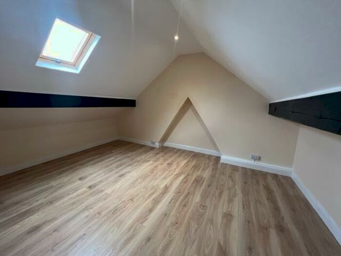 3 Bedroom Apartment To Rent In Atlas Road, Cardiff, CF5