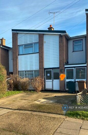 3 Bedroom Terraced House To Rent In Stevenage, Stevenage, SG2