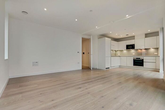 2 Bedroom Apartment To Rent In City North Finsbury Park, N4