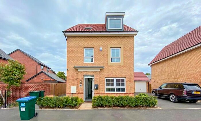 6 Bedroom Detached House To Rent In Brambling Avenue, Canley, Coventry, CV4