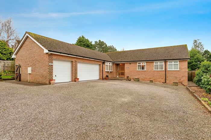 4 Bedroom Bungalow For Sale In Cumbers Drive, Ness, Neston, CH64