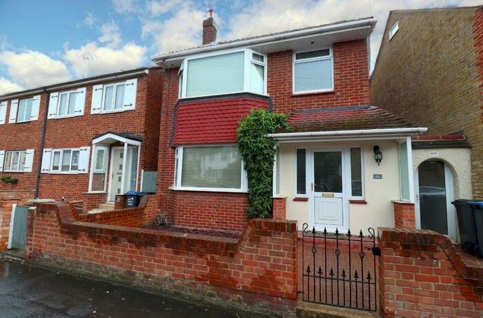 3 Bedroom Detached House To Rent In Nash Court Road, Margate, CT9