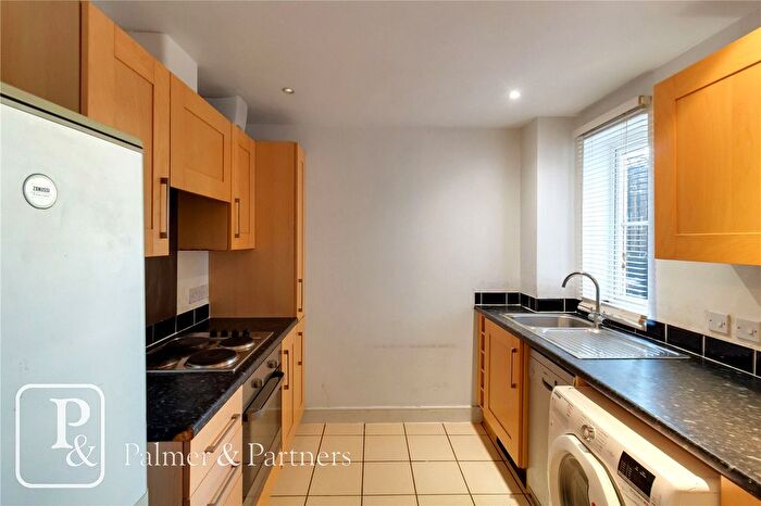 2 Bedroom Flat For Sale In Propelair Way, Colchester, Essex, CO4