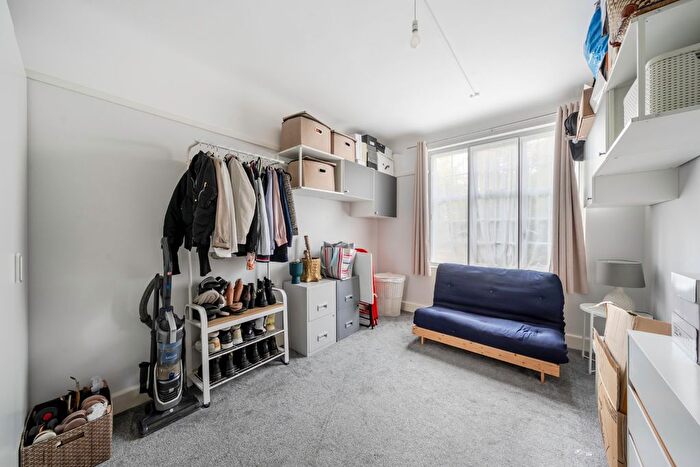 2 Bedroom Flat To Rent In Belmont Grove, London, SE13