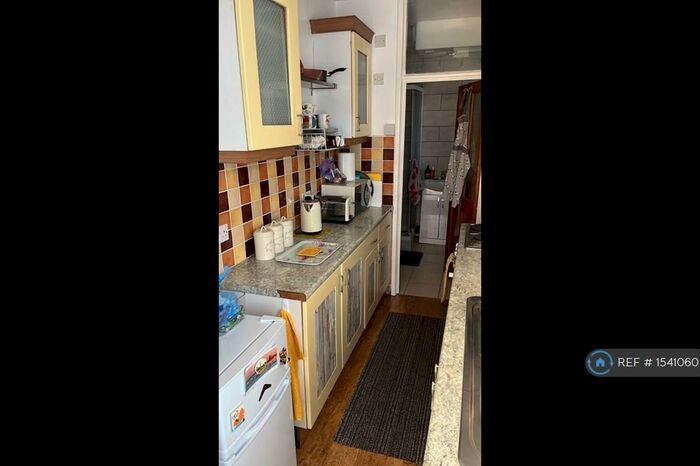1 Bedroom Flat To Rent In Factory Road, Hinckley, LE10