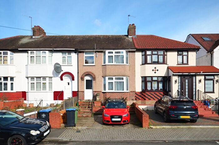 4 Bedroom Terraced House To Rent In Sunleigh Road, Wembley, HA0