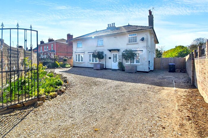 5 Bedroom Terraced House For Sale In South End, Hogsthorpe, PE24