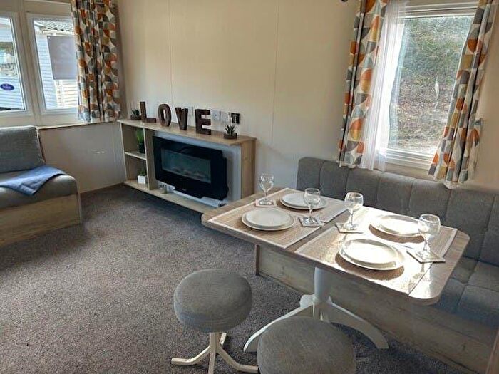 2 Bedroom Caravan For Sale In Newhaven Holiday Park, SK17