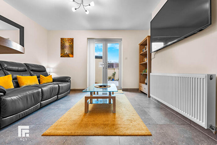 3 Bedroom Terraced House For Sale In St. Martins Crescent, Llanishen, Cardiff, CF14