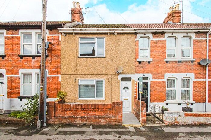 Terraced House For Sale In Albion Street, Swindon, Wiltshire, SN1